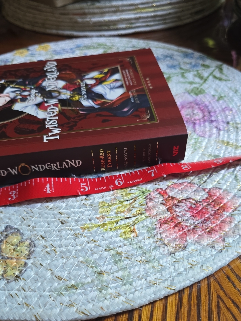 Twisted Wonderland Novel - Picture 5 of 7